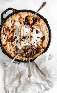 gluten-free-skillet-cookie-1