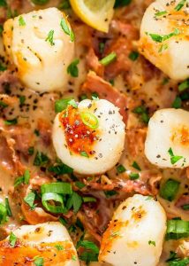 creamy-garlic-butter-scallops-with-prosciutto-1-3