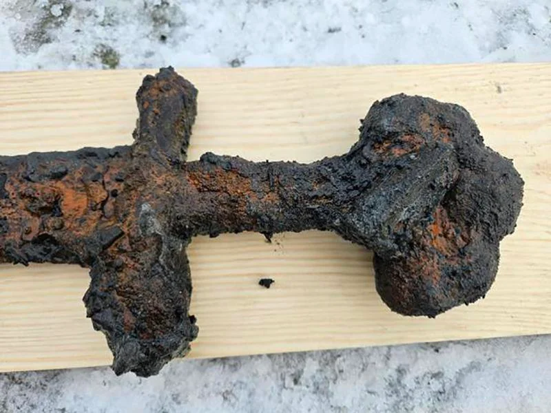 Unveiling History: Possible Viking-Origin 9th Century Sword Recovered from Poland’s Vistula River Commands Attention