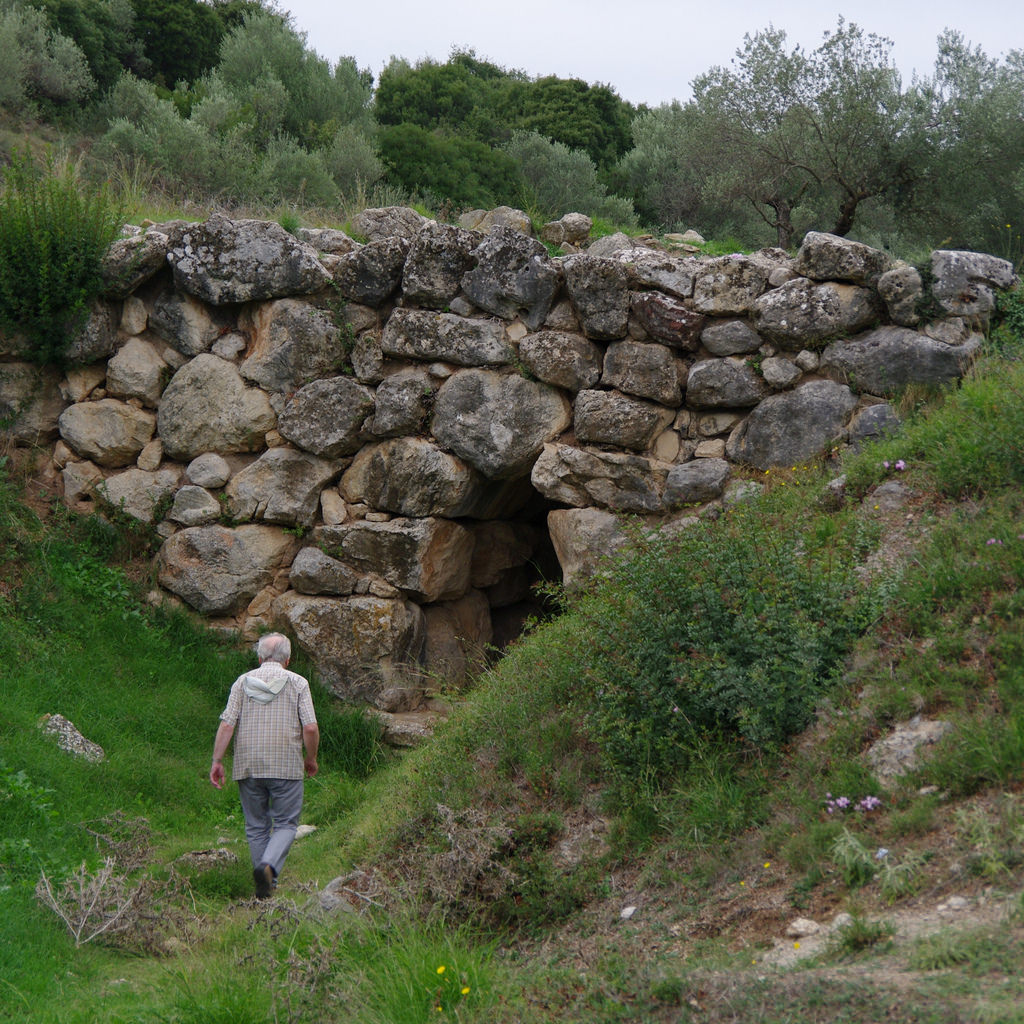 Exploring the Ancient Marvel of The Arkadiko Bridge