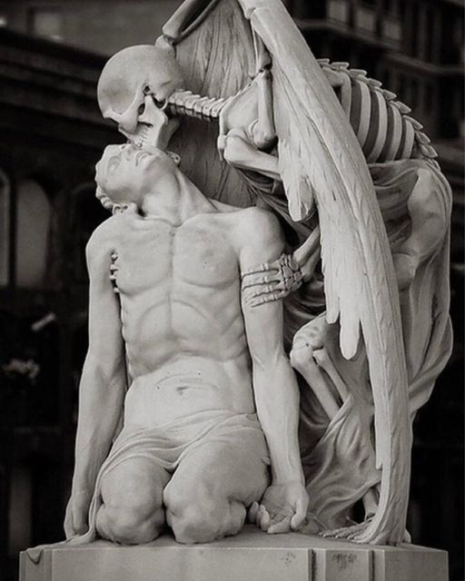 The Kiss of Death Sculpture