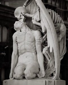 The Kiss of Death in Poblenou Cemetery