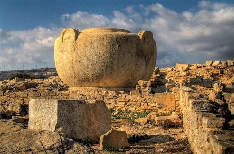 The excavation of the giant Amathus vase from Cyprus