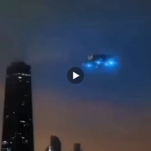 4.3 Strange Blue Lights Emitted from UFOs